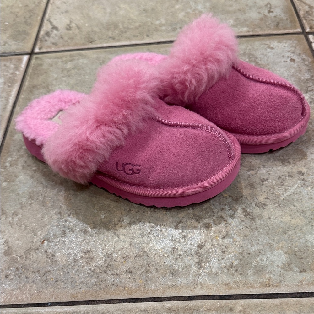 UGG Kids Disquette Fuzzy Pink Slippers - size 12